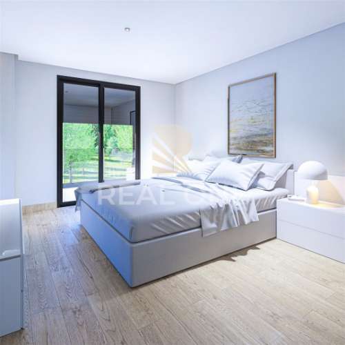 Moradia T4 com piscina privada em Empreendimento Novo de Luxo, Montenegro