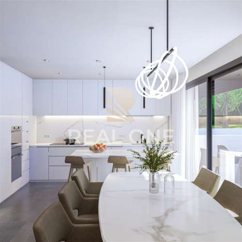 Moradia T4 com piscina privada em Empreendimento Novo de Luxo, Montenegro