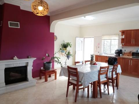 Villa privada nas Semarias - Galé , com 2.000 m2 de terreno