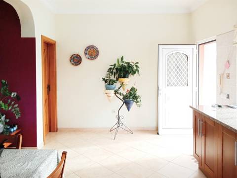 Villa privada nas Semarias - Galé , com 2.000 m2 de terreno