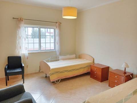 Villa privada nas Semarias - Galé , com 2.000 m2 de terreno