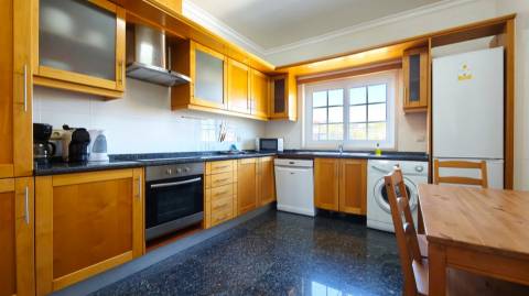 Moradia privada com 3 quartos e vista mar na Balaia