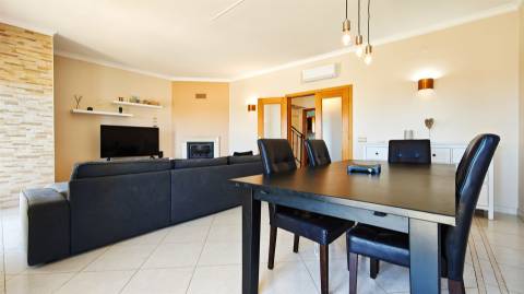 Moradia privada com 3 quartos e vista mar na Balaia