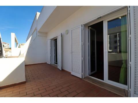 Apartamento em Olhos de Agua a poucos metros da praia