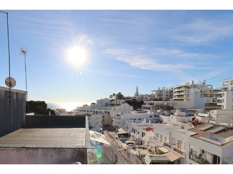 Apartamento em Olhos de Agua a poucos metros da praia