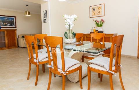 Apartamento com vista mar na praia da oura