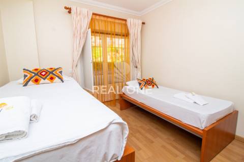 Apartamento com vista mar na praia da oura