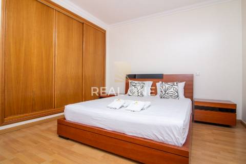 Apartamento com vista mar na praia da oura