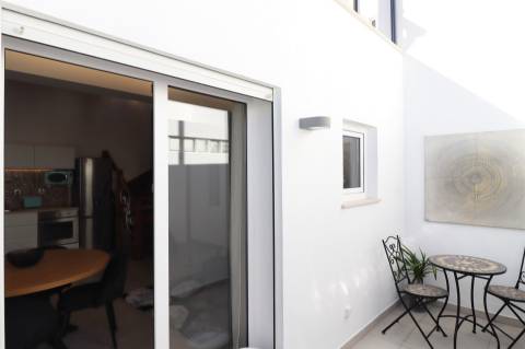 Moradia Remodelada próxima das Praias dos Salgados e Galé