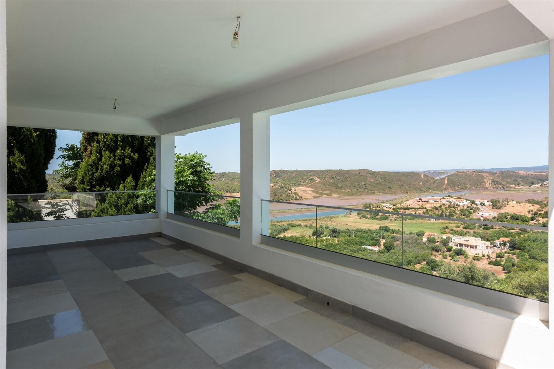 Villa privada com vistas fenomenais para o rio Arade