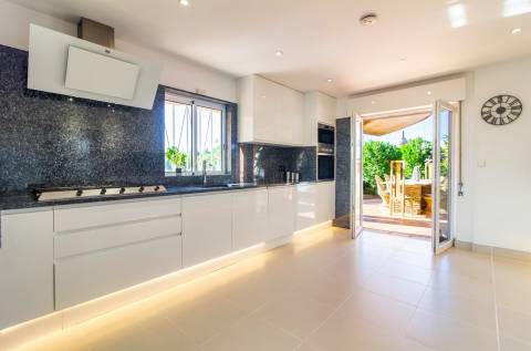 Charmosa Villa privada em lote de 2.630 m2