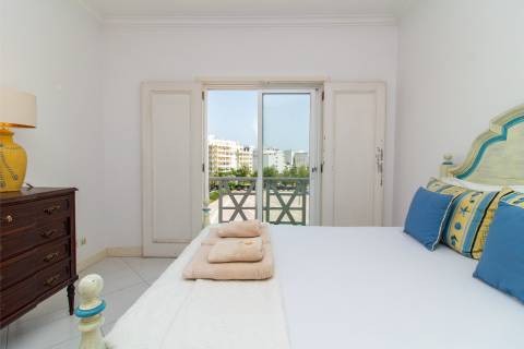 Apartamento T3 com Vista Mar e Marina – Vilamoura