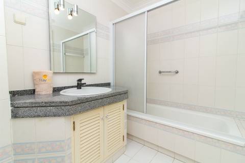 Apartamento T3 com Vista Mar e Marina – Vilamoura