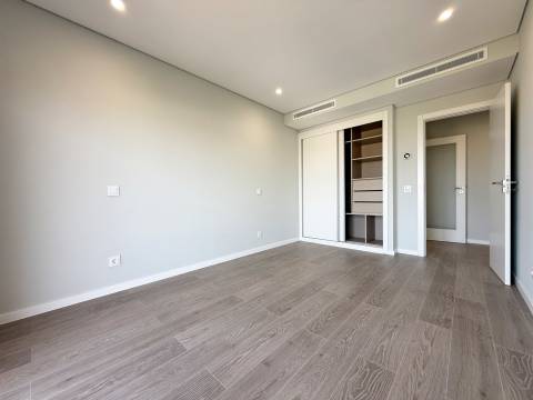 Apartamento T3 Venda em Montenegro,Faro