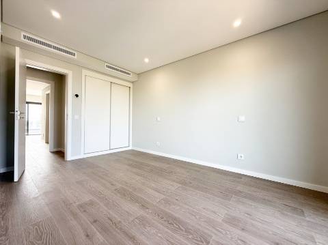 Apartamento T3 Venda em Montenegro,Faro