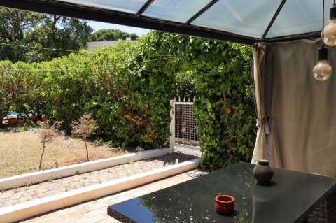 Charmosa Moradia Jardim Privativo e Piscina – a Poucos Minutos da Praia