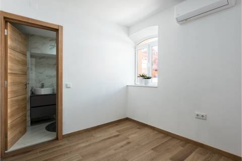 Totalmente Remodelada – Moradia T3 com Piscina, Jardim e terreno de 1.015m2