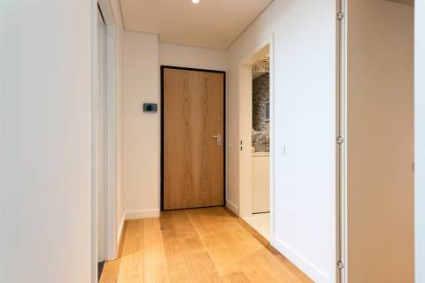 Luxuoso Apartamento T2 com Vista Mar a 200m da Praia – Forte Novo