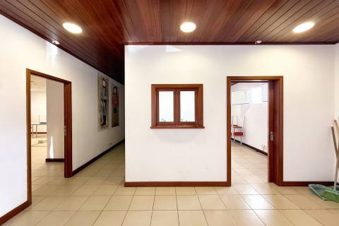 Loja em Albufeira com 206 m2