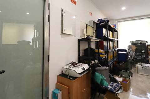 Loja no centro de algoz