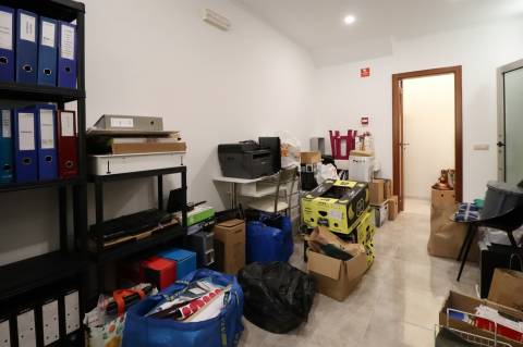 Loja no centro de algoz