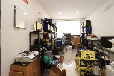 Loja no centro de algoz