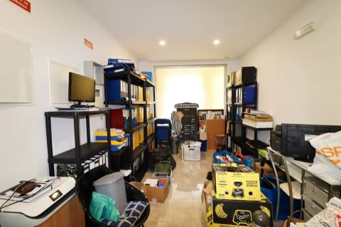 Loja no centro de algoz