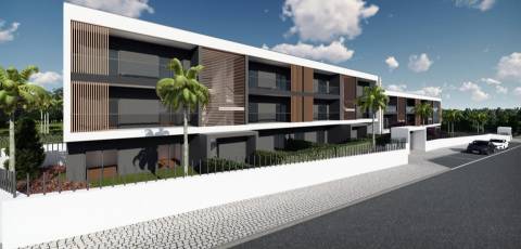 Apartamentos T2 Modernos a Minutos a Pé da Praia em Olhos de Água