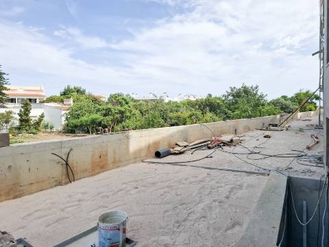 Fantástica Moradia entre Olhos de Agua e Vilamoura