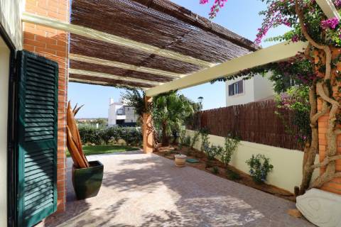 Moradia V2 + 1  Vista Mar em Vila de Pêra