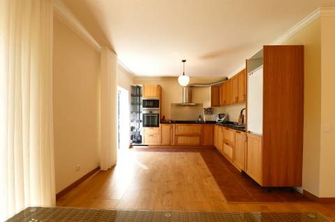 Moradia V2 + 1  Vista Mar em Vila de Pêra