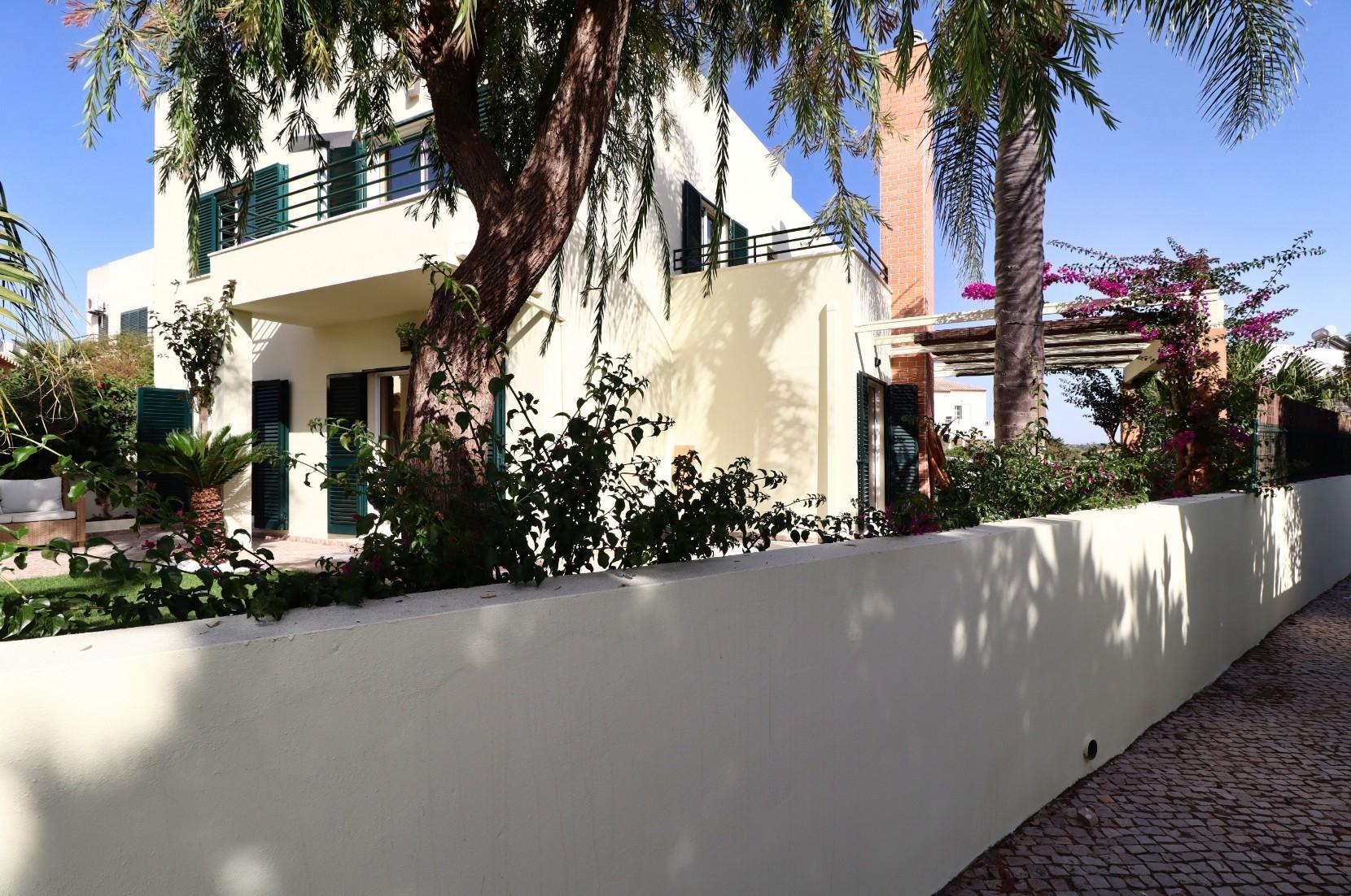 Moradia V2 + 1  Vista Mar em Vila de Pêra