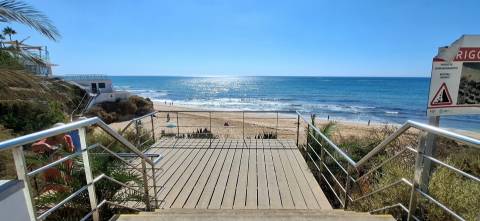 Apartamento em Armação de Pêra a 150 metros da praia