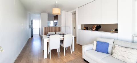 Apartamento T2 com vista mar