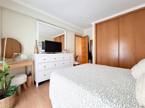 Apartamento T2 a 600m da Praia de Quarteira