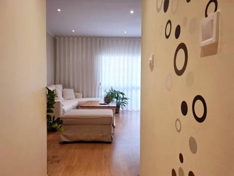 Apartamento T2 a 600m da Praia de Quarteira