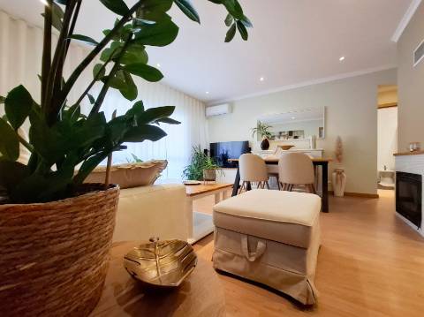 Apartamento T2 a 600m da Praia de Quarteira