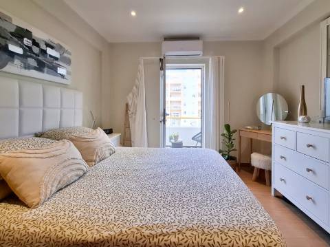 Apartamento T2 a 600m da Praia de Quarteira