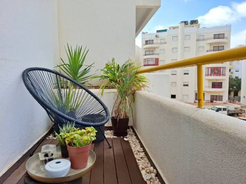 Apartamento T2 a 600m da Praia de Quarteira