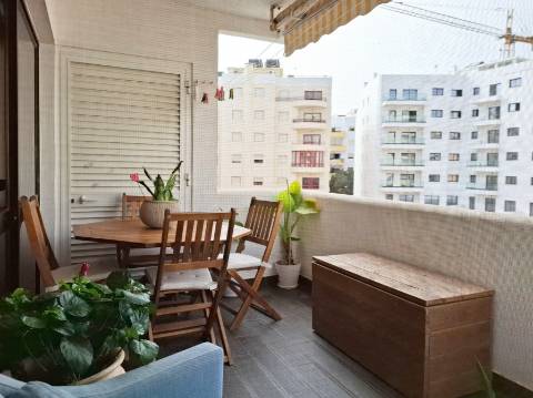 Apartamento T2 a 600m da Praia de Quarteira