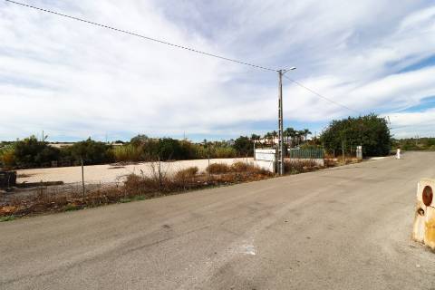 Terreno rústico para aluguer na EN 125 Guia