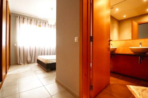 Apartamento T2 com Piscina a 500m da Praia do Forte Novo