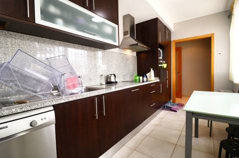 Apartamento T2 com Piscina a 500m da Praia do Forte Novo