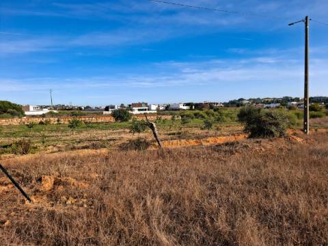 Terreno perto dos Salgados, Galé, Vale Rabelho