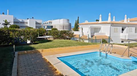 Apartamento na Galé / Sesmarias – perto da Praia