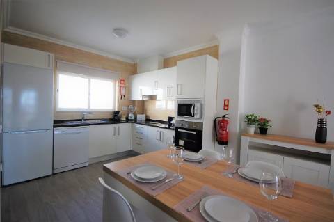 Apartamento na Galé / Sesmarias – perto da Praia