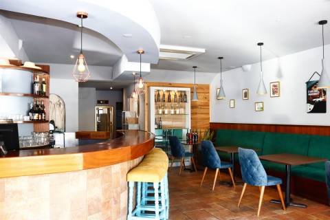 Restaurante nas areias de S. João