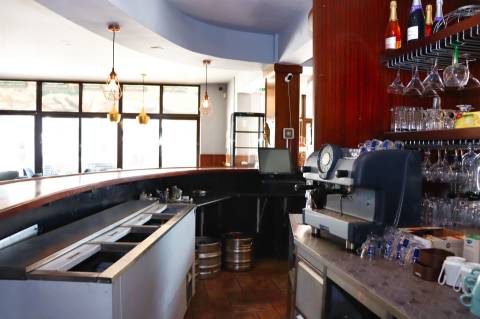 Restaurante nas areias de S. João