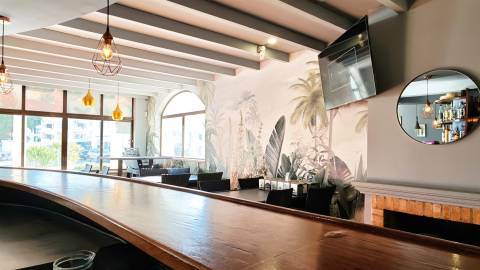 Restaurante nas areias de S. João