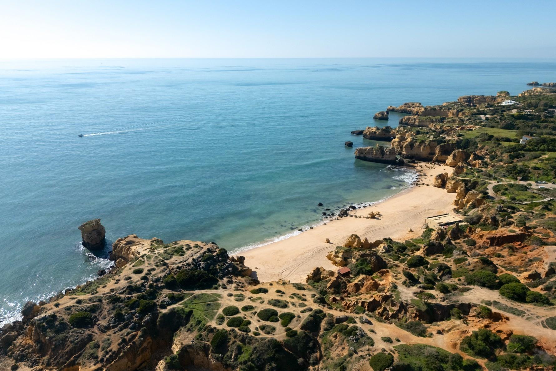 Propriedade de Luxo em Primeira linha da praia - S.Rafael - Arrifes